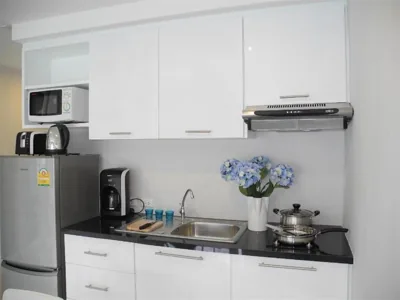 2 Bedrooms Beachfront Apartment in Patong – Photos 5
